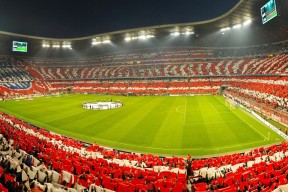 WANBO SPORTS 彩金最高平台-归来与争议，莱万多夫斯基复出新规引爆巴萨更衣室